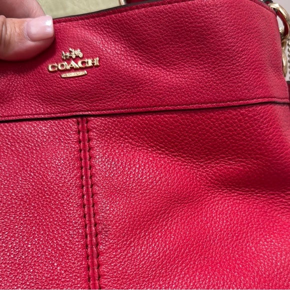LOW START😛Coach Pebbled Leather Shoulder Bag EUC with Free Coach matching Wallet - Picture 3 of 14